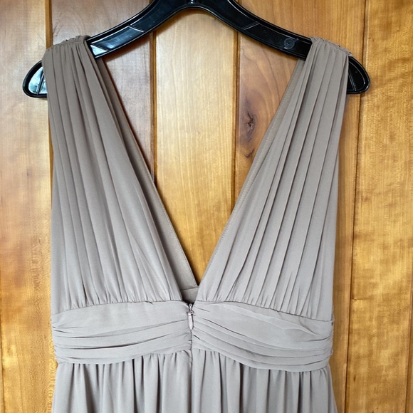 Lulu’s women’s maxi dress/gown - Picture 4 of 5